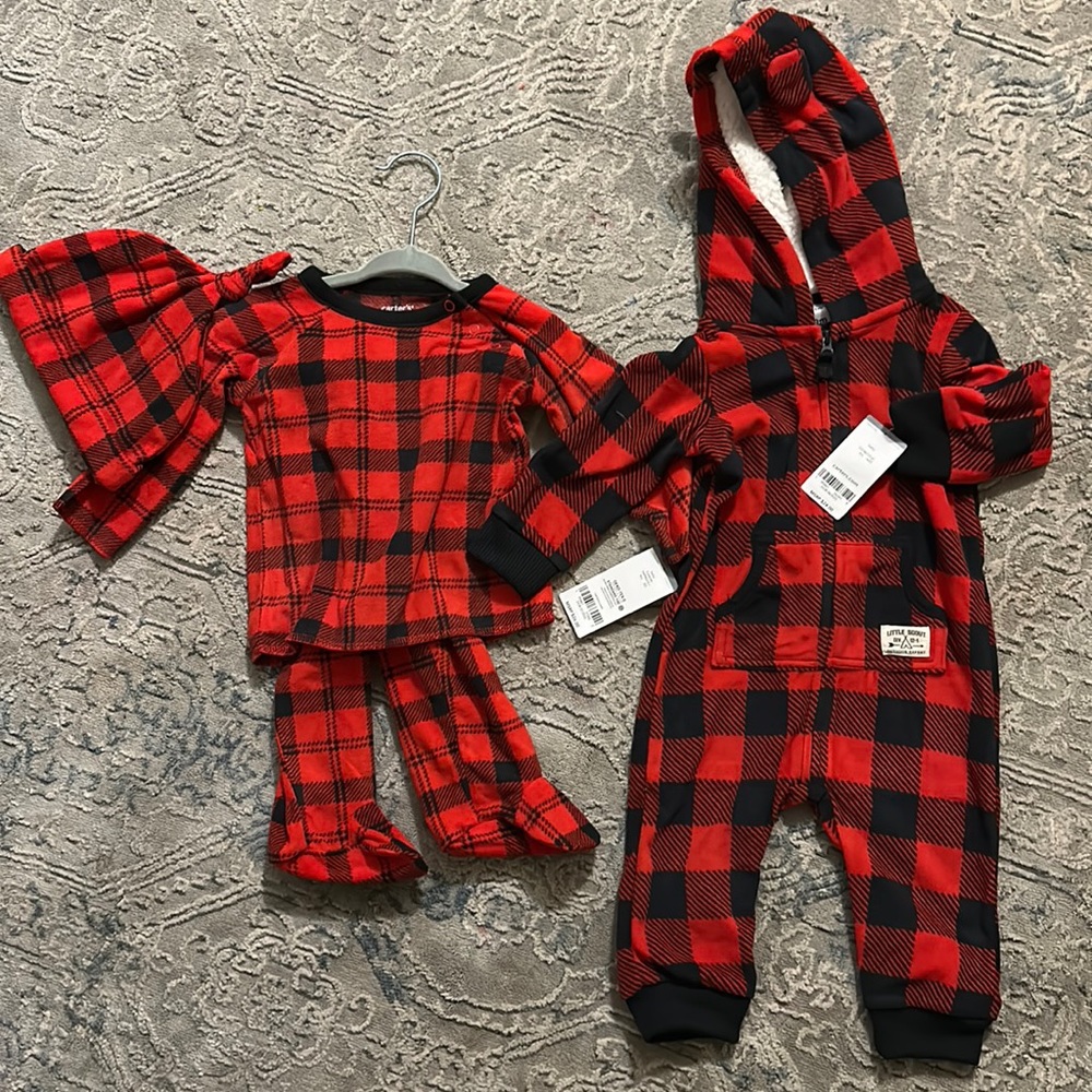 1. Baby 3 pieces 9m . 2. Baby Hood art 9 m